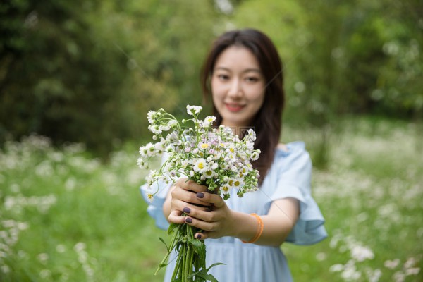 黑枸杞养生保健新选择：揭秘其神奇功效
